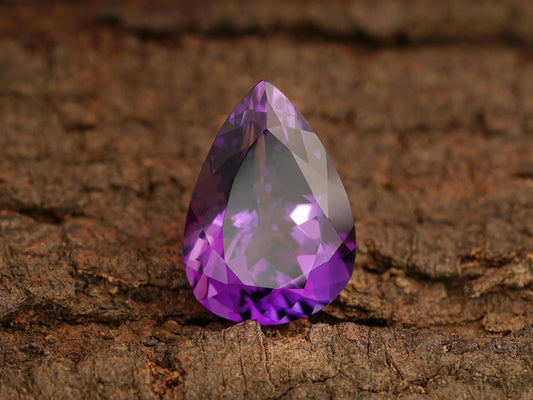 Understanding Gemstones: Natural, Lab-Created, and Simulated, and the Importance of the 4 C's