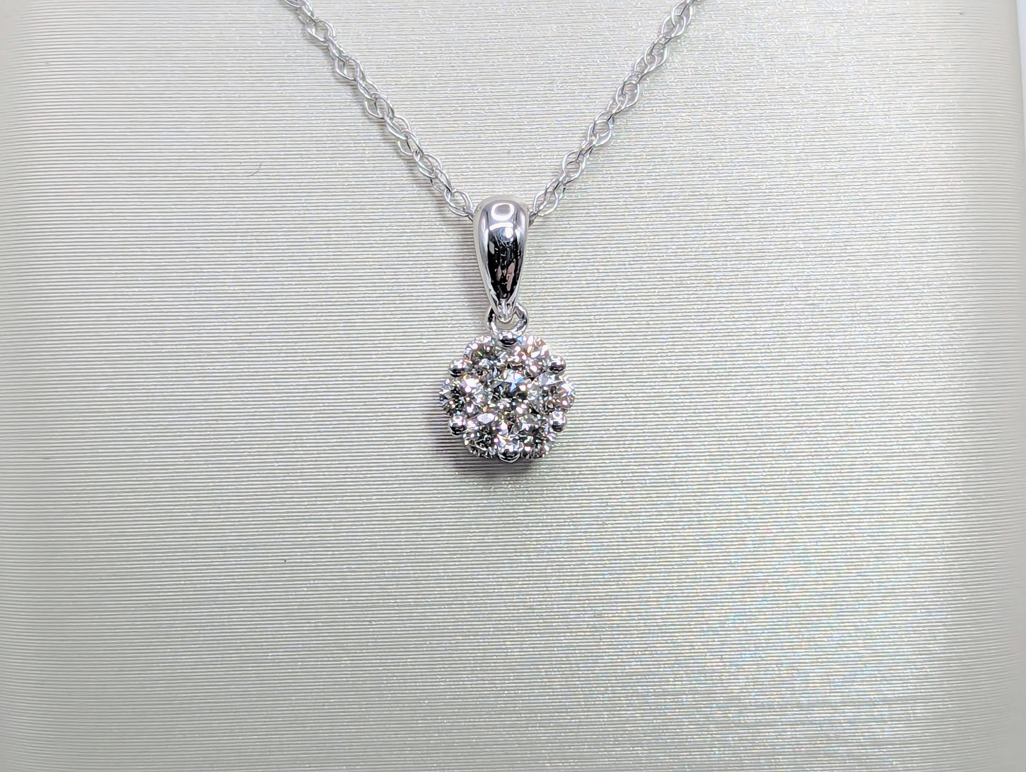 Diamond Cluster Pendant .25 Ctw.
