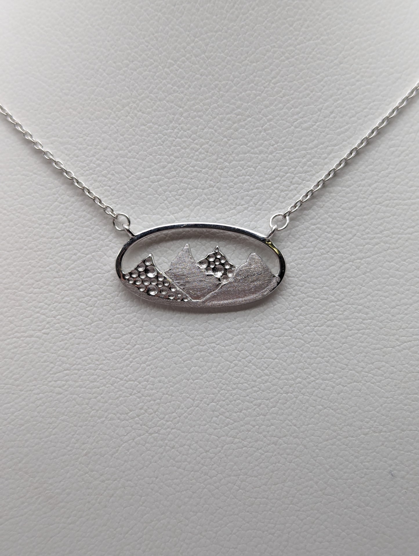 Mountain Scene (Small Oval)