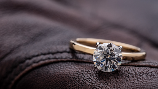 Can diamond rings get scratched?