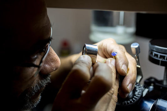 How to Find Reliable Jewelry Repairing Services