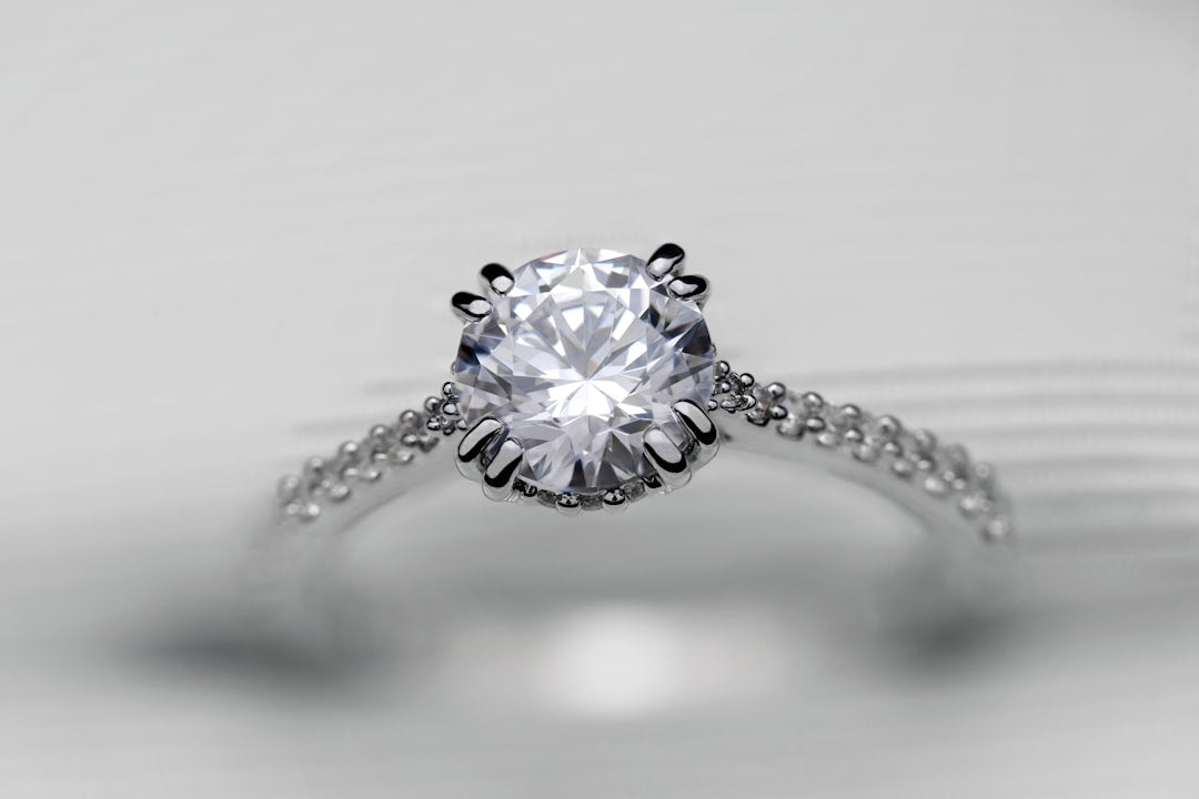 How to Find Cheap Diamond Engagement Rings Near Me Without Looking Cheap