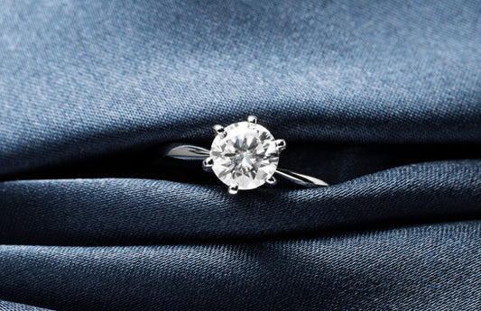Cheap Diamond Rings That Look Like a Million Bucks