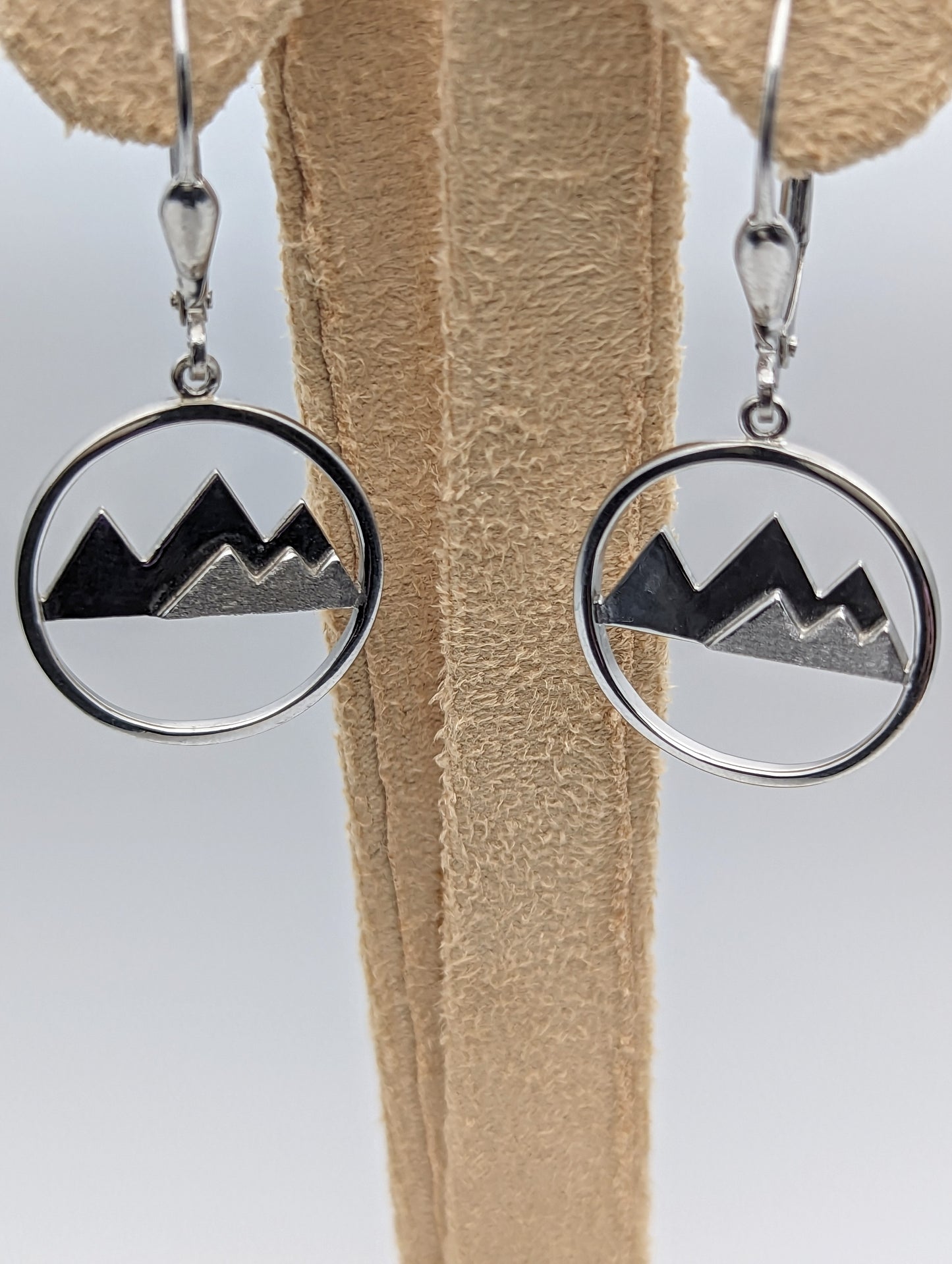 Six peak mountain earrings